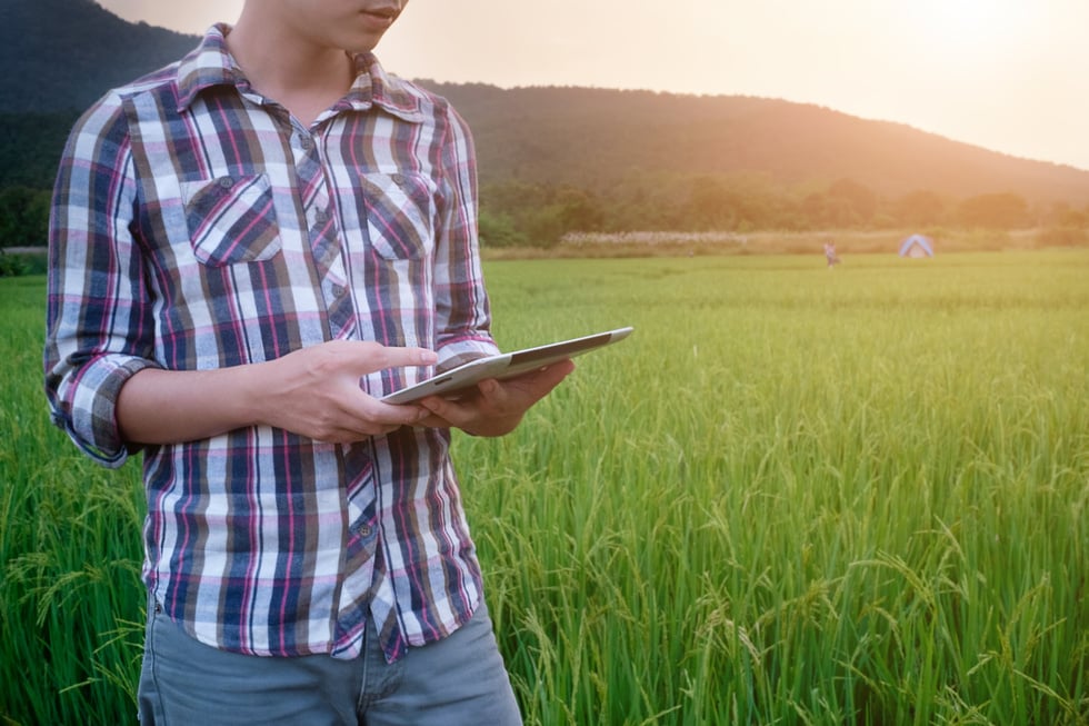 Agriculture Using Tablet Reading a Data Agricultural Technology